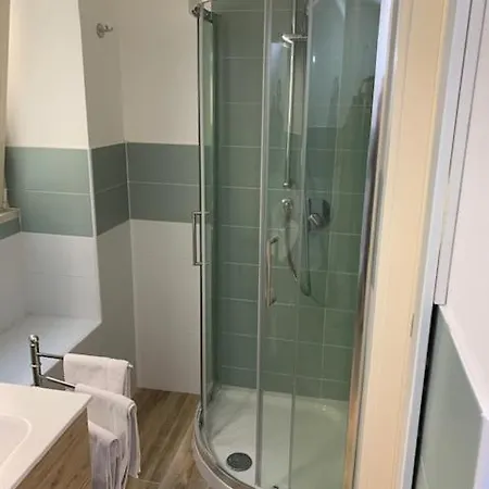 Alex Guest house