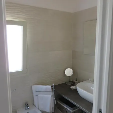 Alex Guest house
